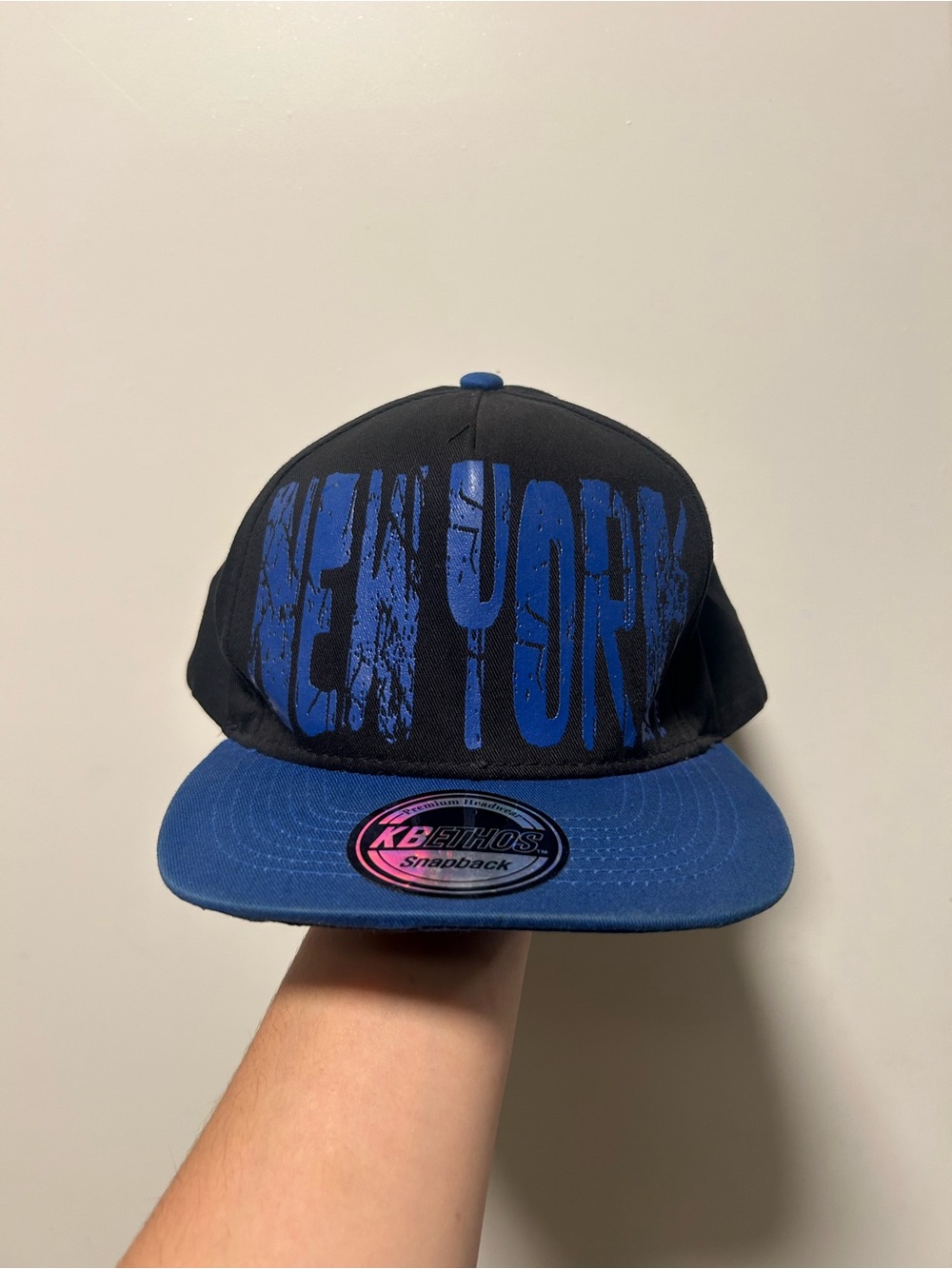 New York Graphic Snapback Hat - Black & Blue